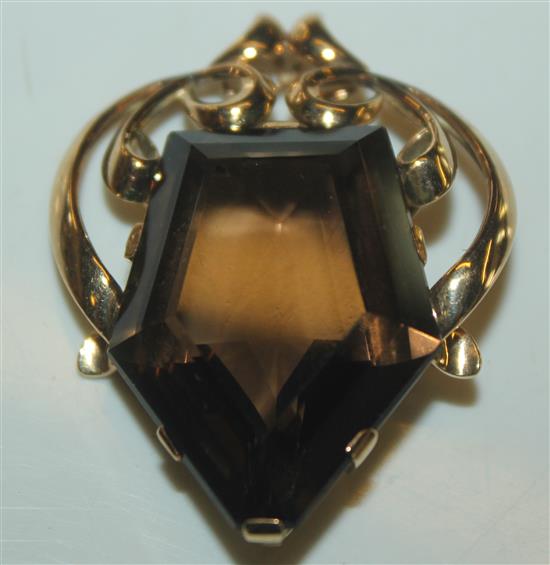 9ct gold and smoky quartz pendant